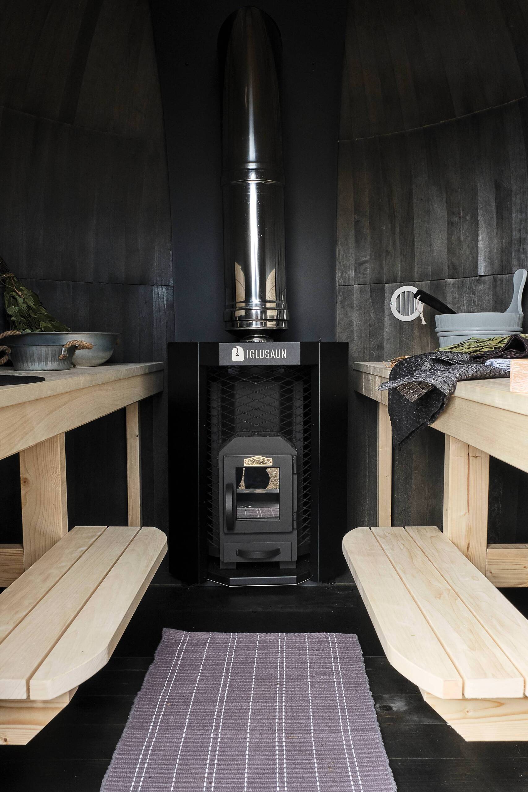 Iglucraft Sauna Iglucraft Triple Iglusauna Pre-Assembled Three-Room 4-6 Person Luxury Outdoor Sauna Cabin
