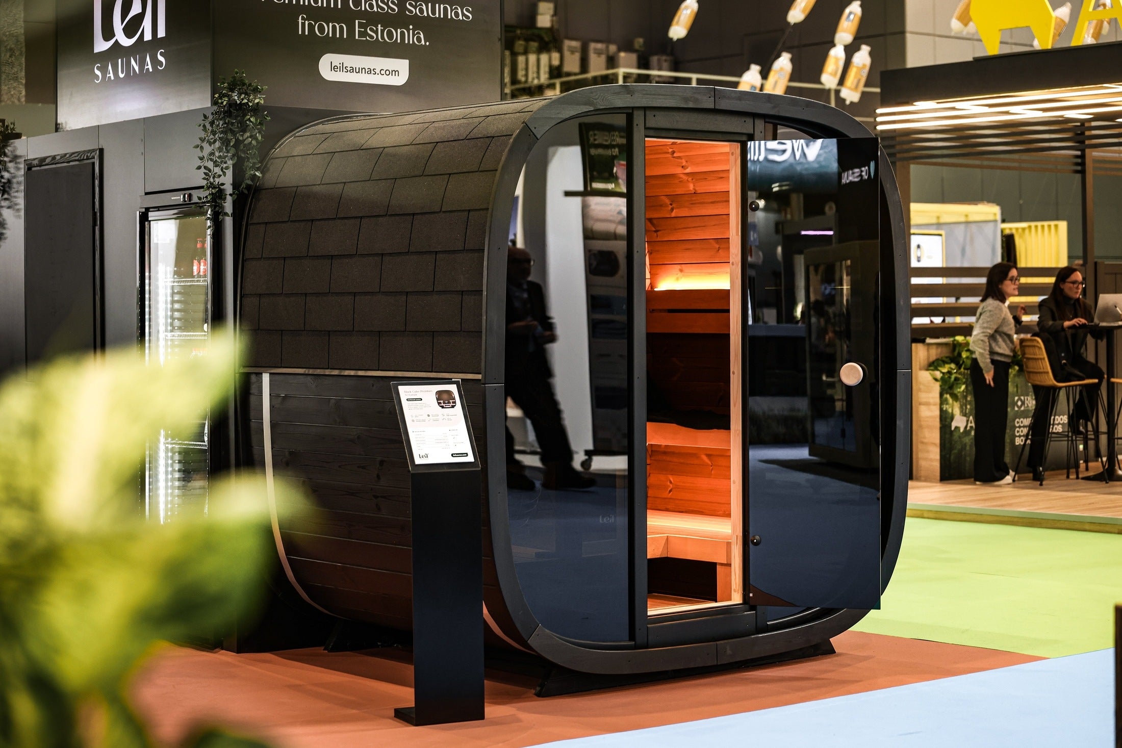 Leil Saunas Sauna Black Cube Premium 4-Person Outdoor Sauna Kit