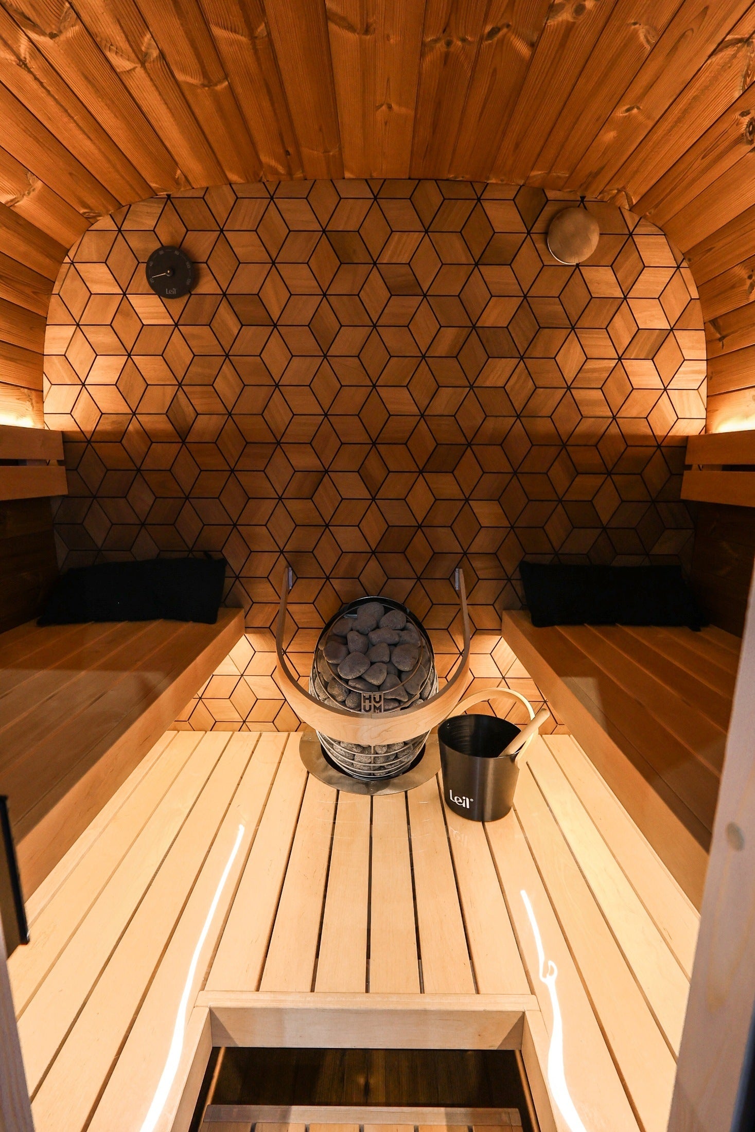 Leil Saunas Sauna Black Cube Premium 4-Person Outdoor Sauna Kit