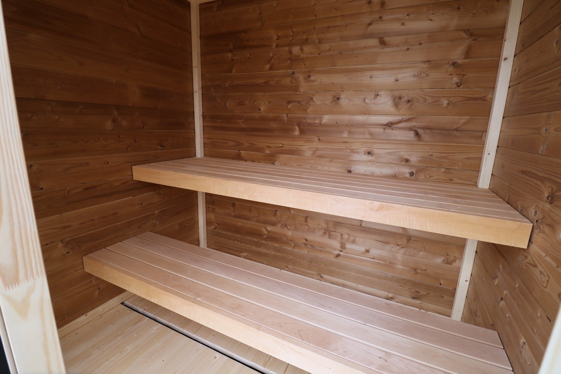Leil Saunas Sauna Leil Patio XXS 3 Person Outdoor Sauna