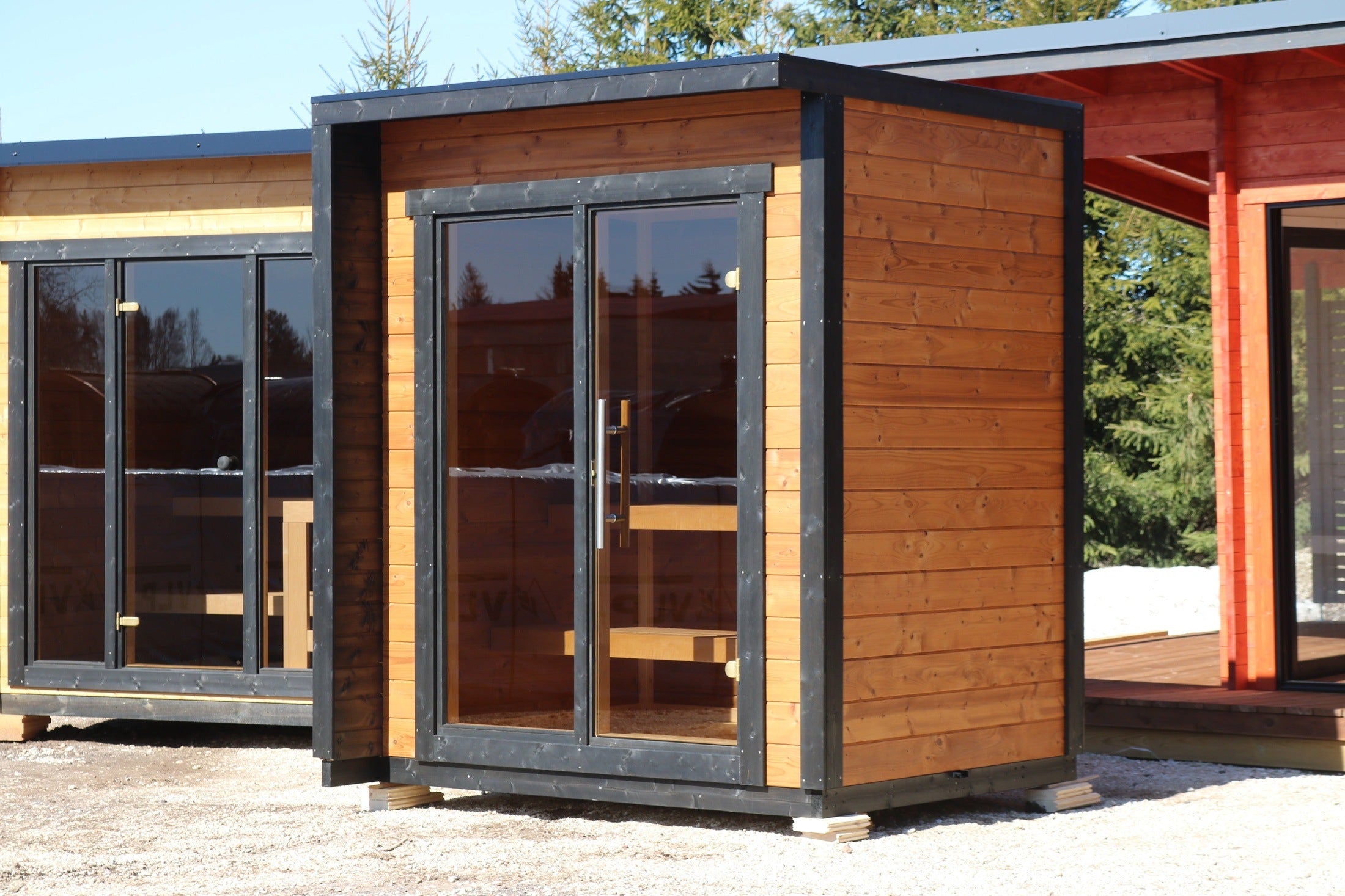 Leil Saunas Sauna Leil Patio XXS 3 Person Outdoor Sauna