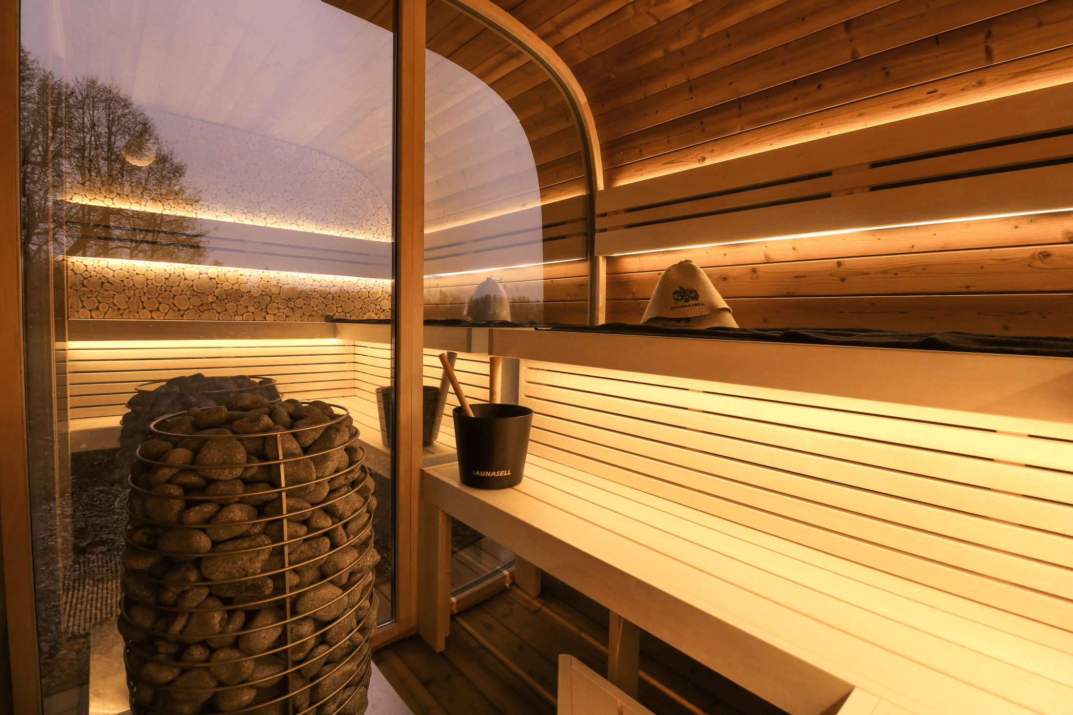 Leil Saunas Sauna Leil Round Cube Double Outdoor Sauna with Changing Room 5-6 Person