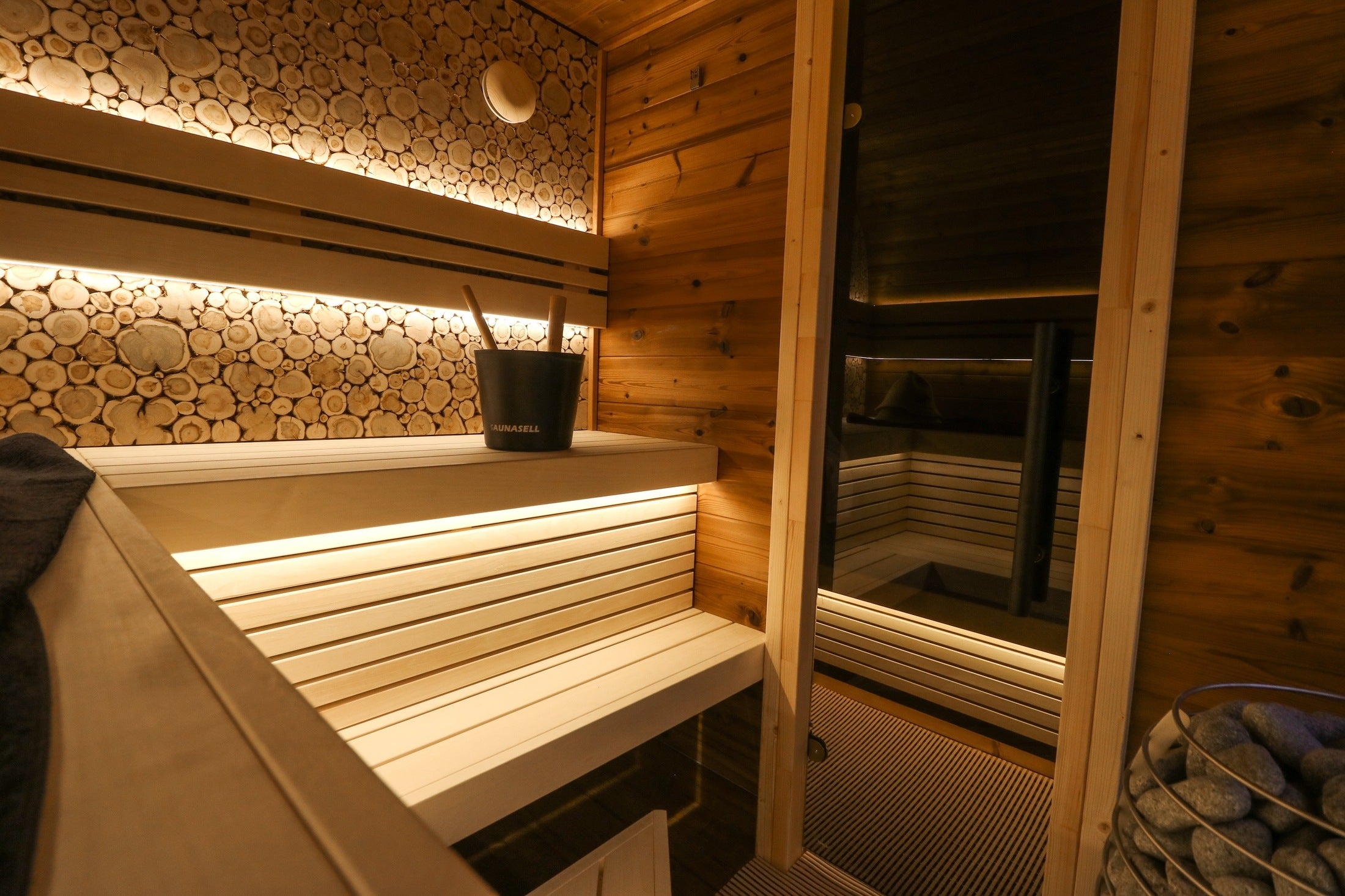Leil Saunas Sauna Leil Round Cube Double Outdoor Sauna with Changing Room 5-6 Person