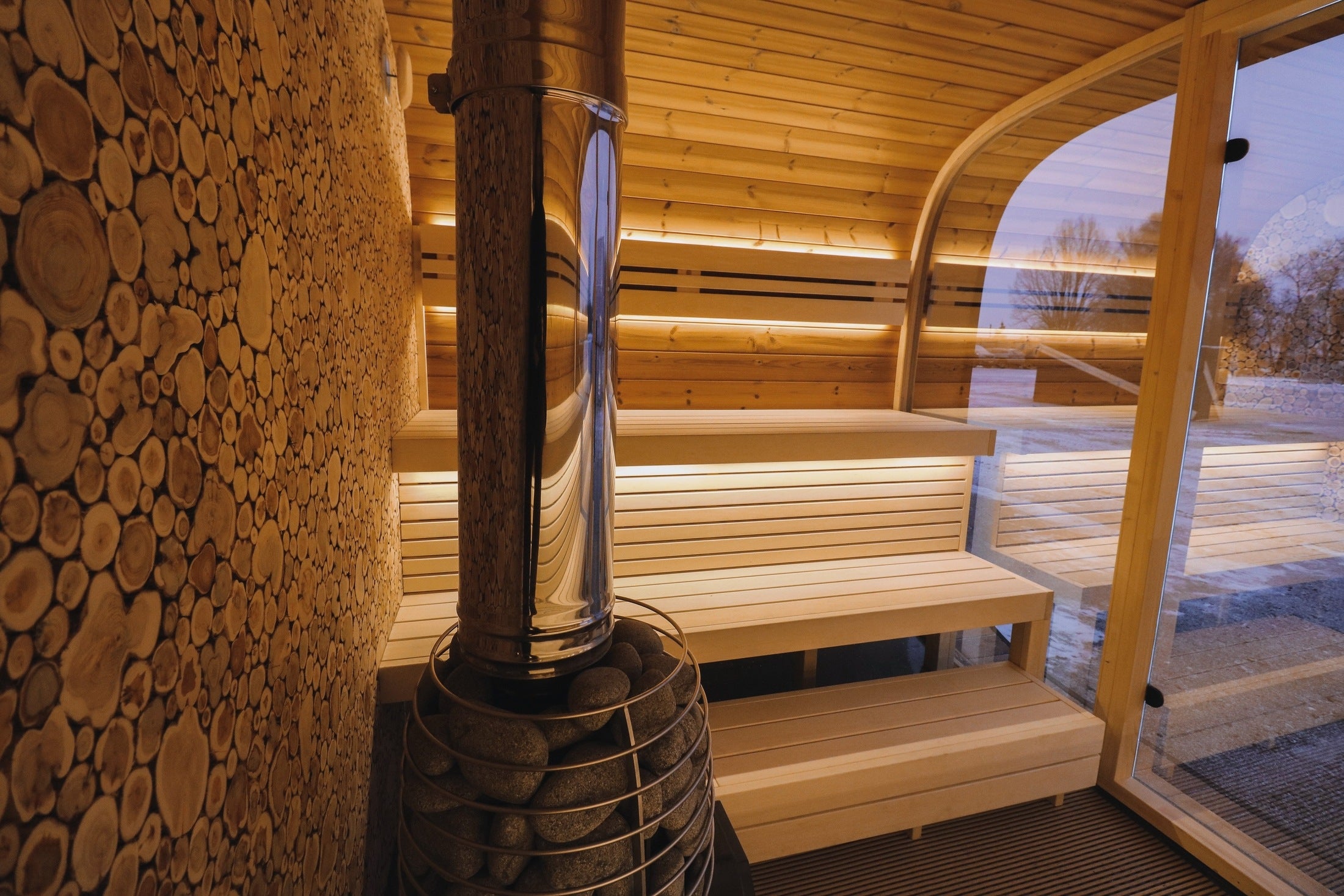 Leil Saunas Sauna Leil Round Cube Single Outdoor Sauna 6-8 Person
