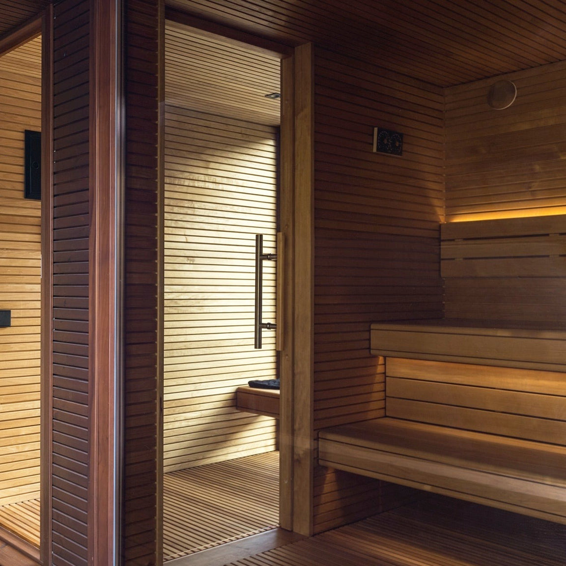 Auroom Natura Modern Outdoor Sauna with Changing Room