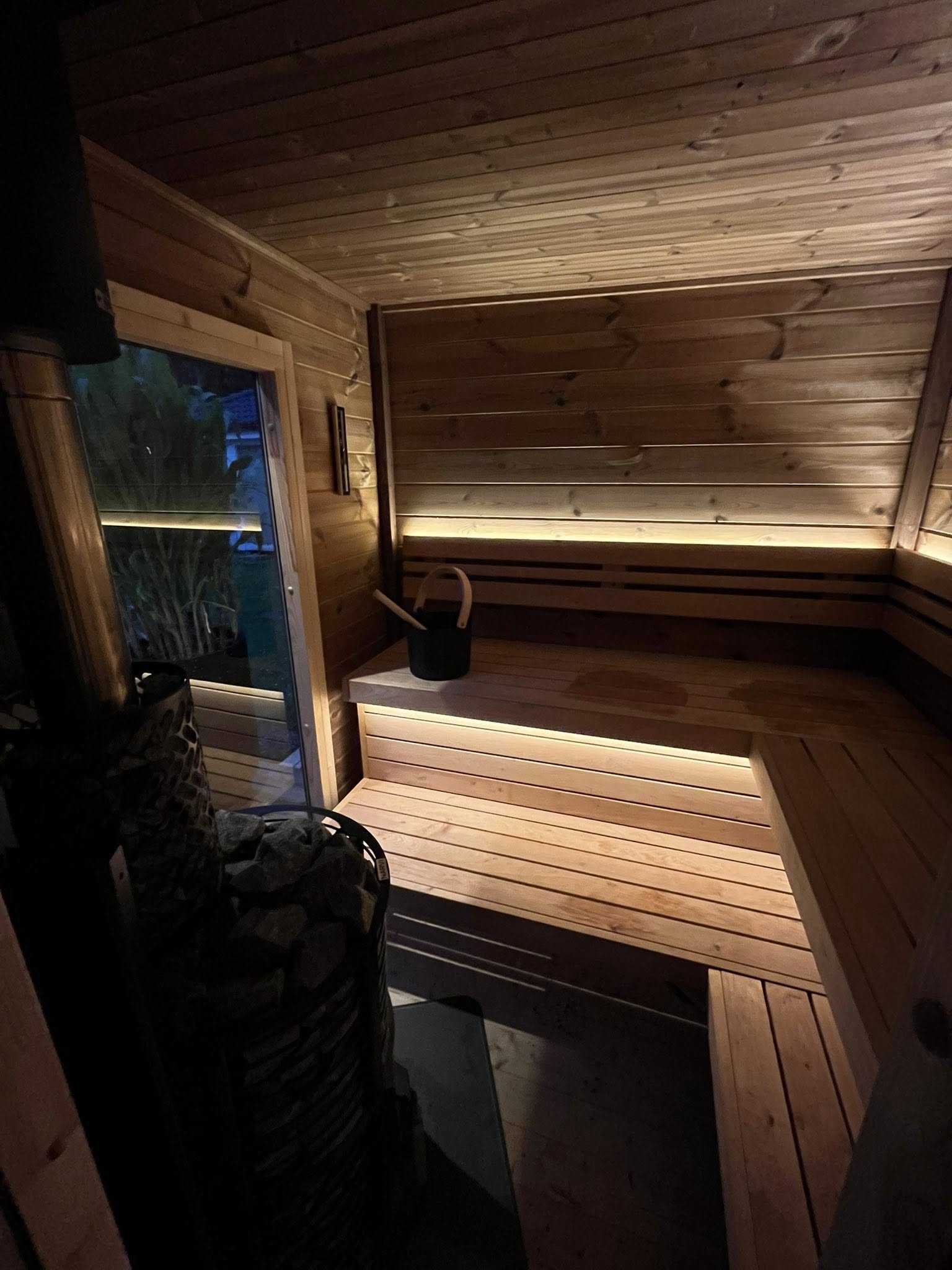 Saunasell Leil Patio L Plus 5 Person Outdoor Sauna