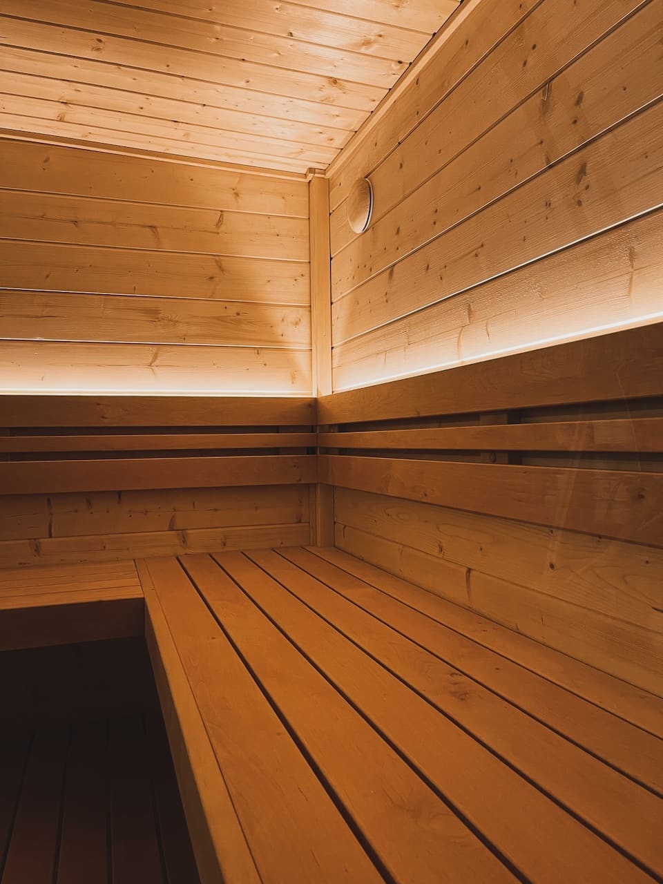 Saunasell Leil® Patio S 4-5 Person Outdoor Sauna