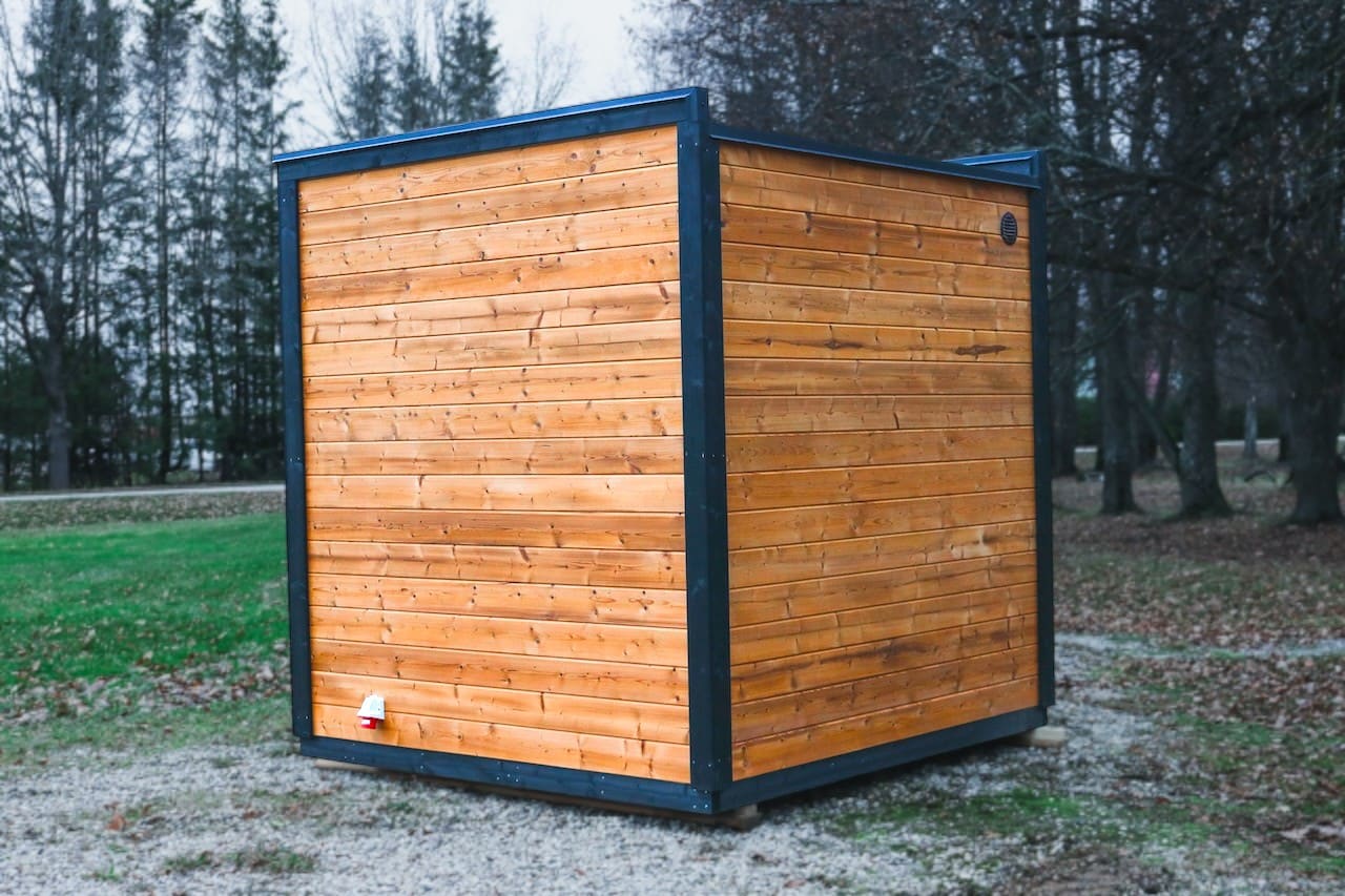 Saunasell Leil® Patio XS 4 Person Outdoor Sauna