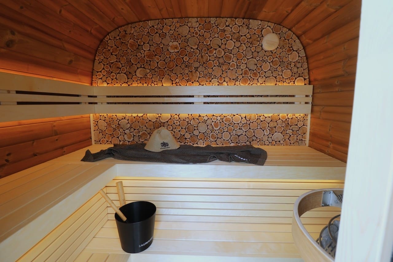 Saunasell Leil® Round Cube Mini Outdoor Sauna 4-5 Person