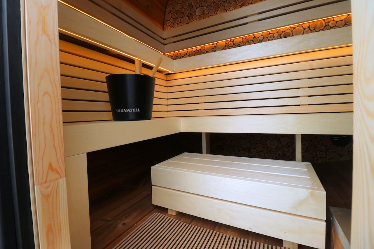 Saunasell Leil® Round Cube Mini Outdoor Sauna 4-5 Person