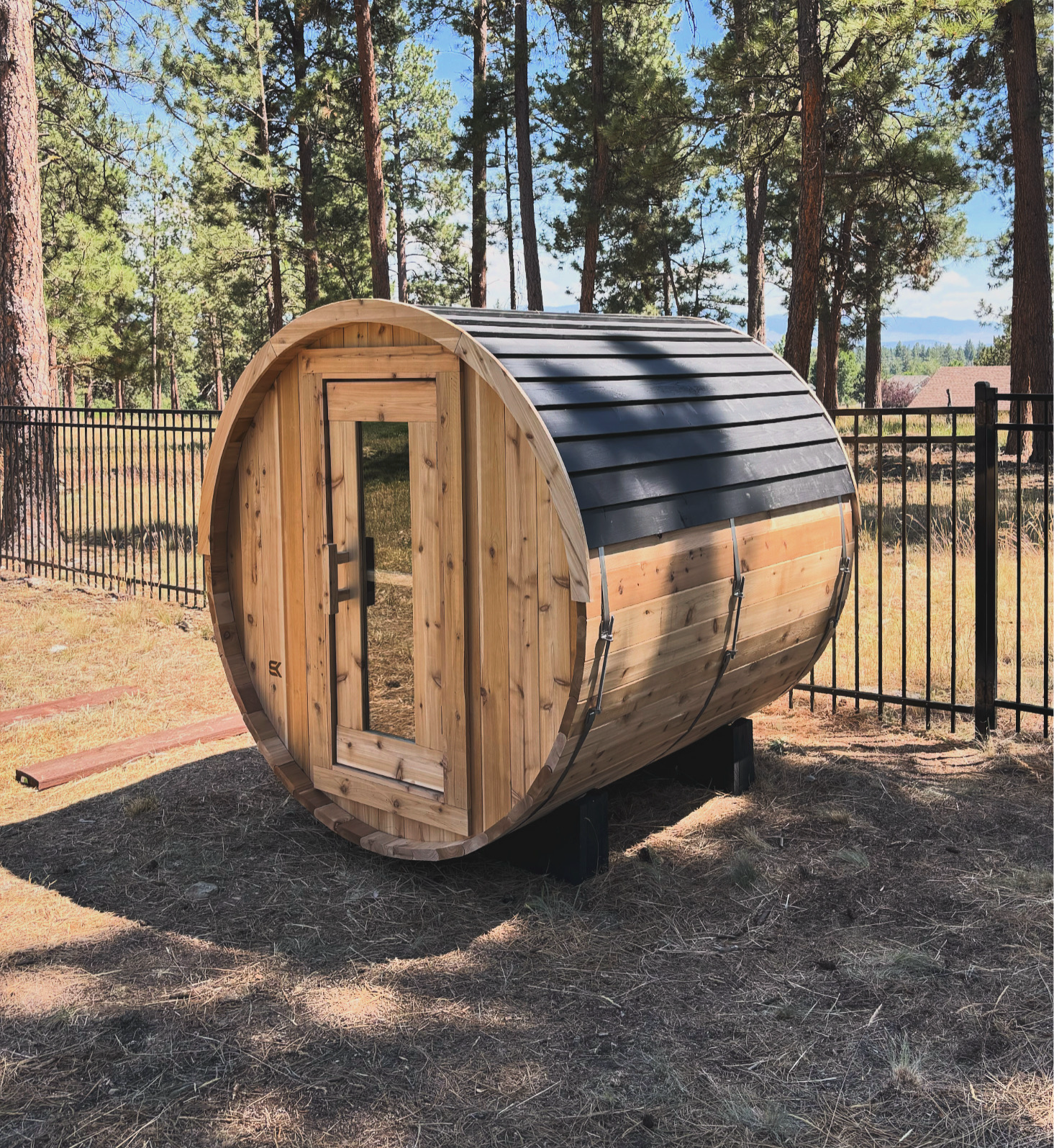 Sweat Kingdom Sauna Large (4 Person) / Harvia 6kw KIP Built In Controls / No Roof Kit The Sweat Barrel (2-6 Person)