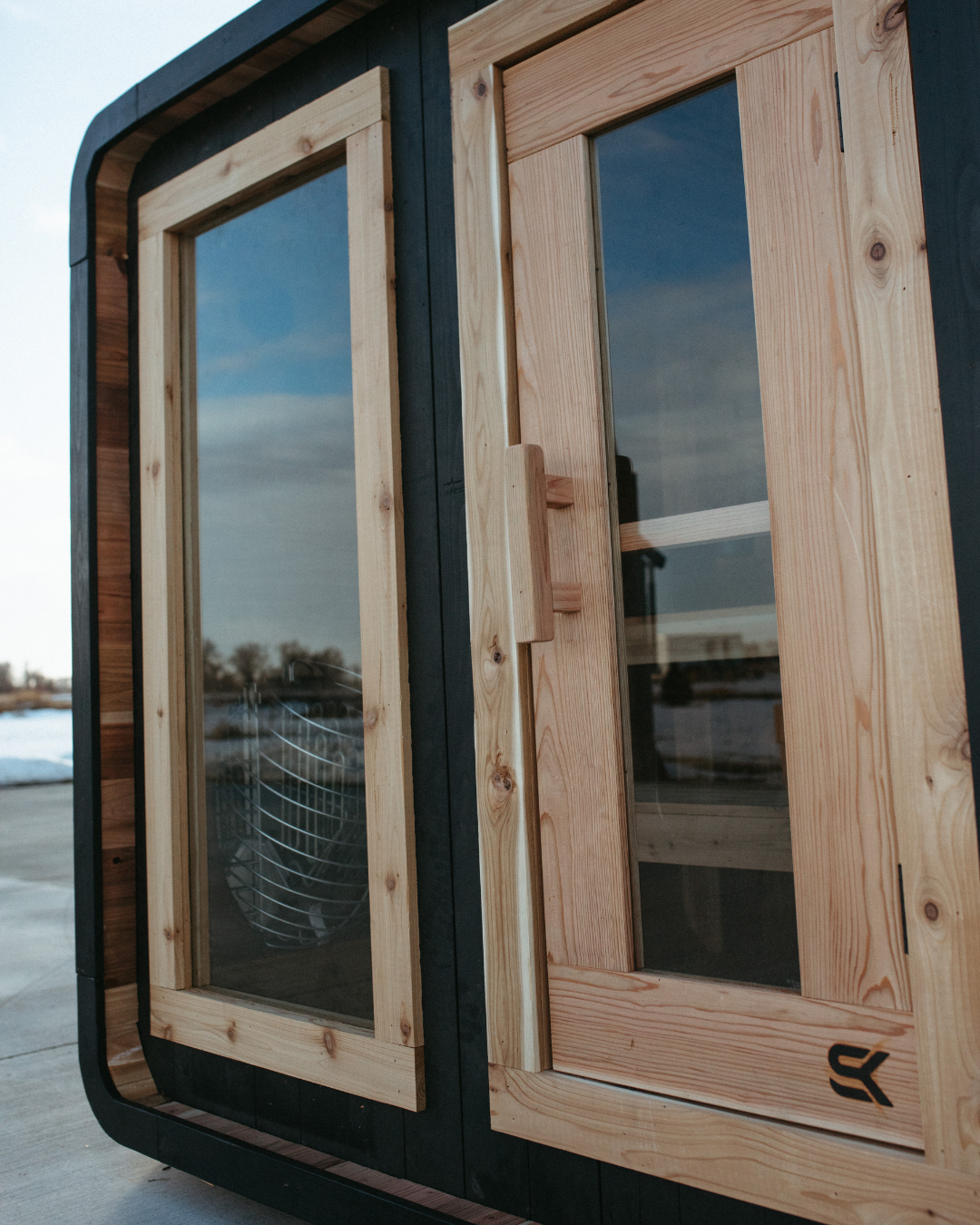 Sweat Kingdom Sauna The Sweat Cabin (4 Person) - Blackout Edition