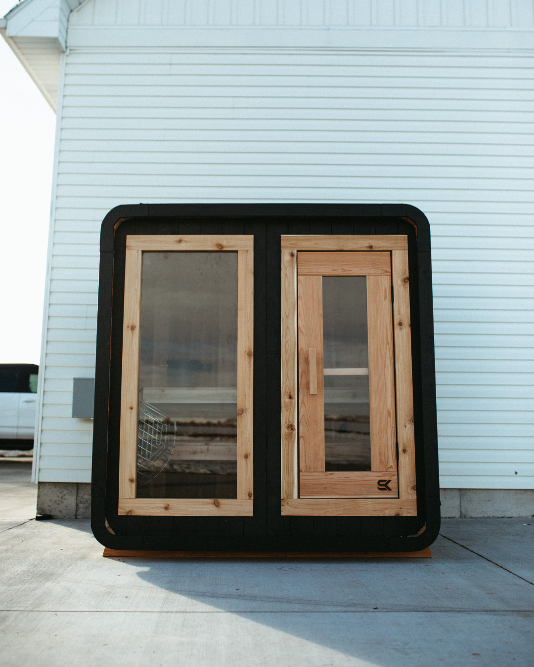 Sweat Kingdom Sauna The Sweat Cabin (4 Person) - Blackout Edition