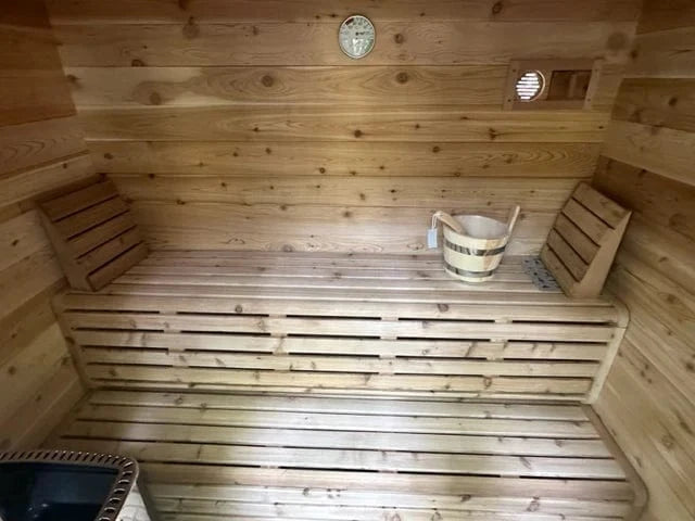 True North Saunas Sauna True North Canadian Made 5 Person Outdoor Traditional Cabin Sauna
