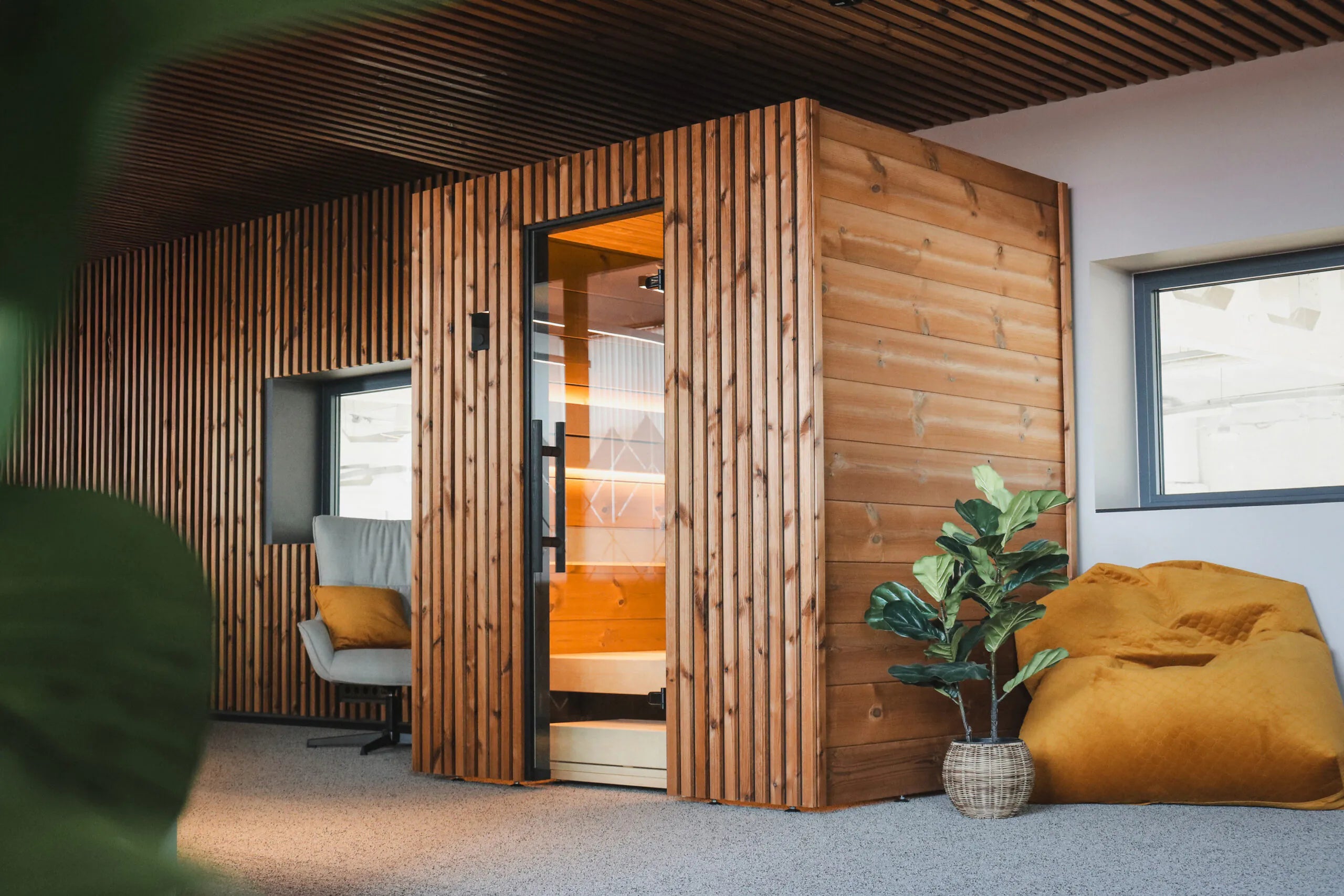 Leil Como 4-180 4 Person Indoor Sauna Kit