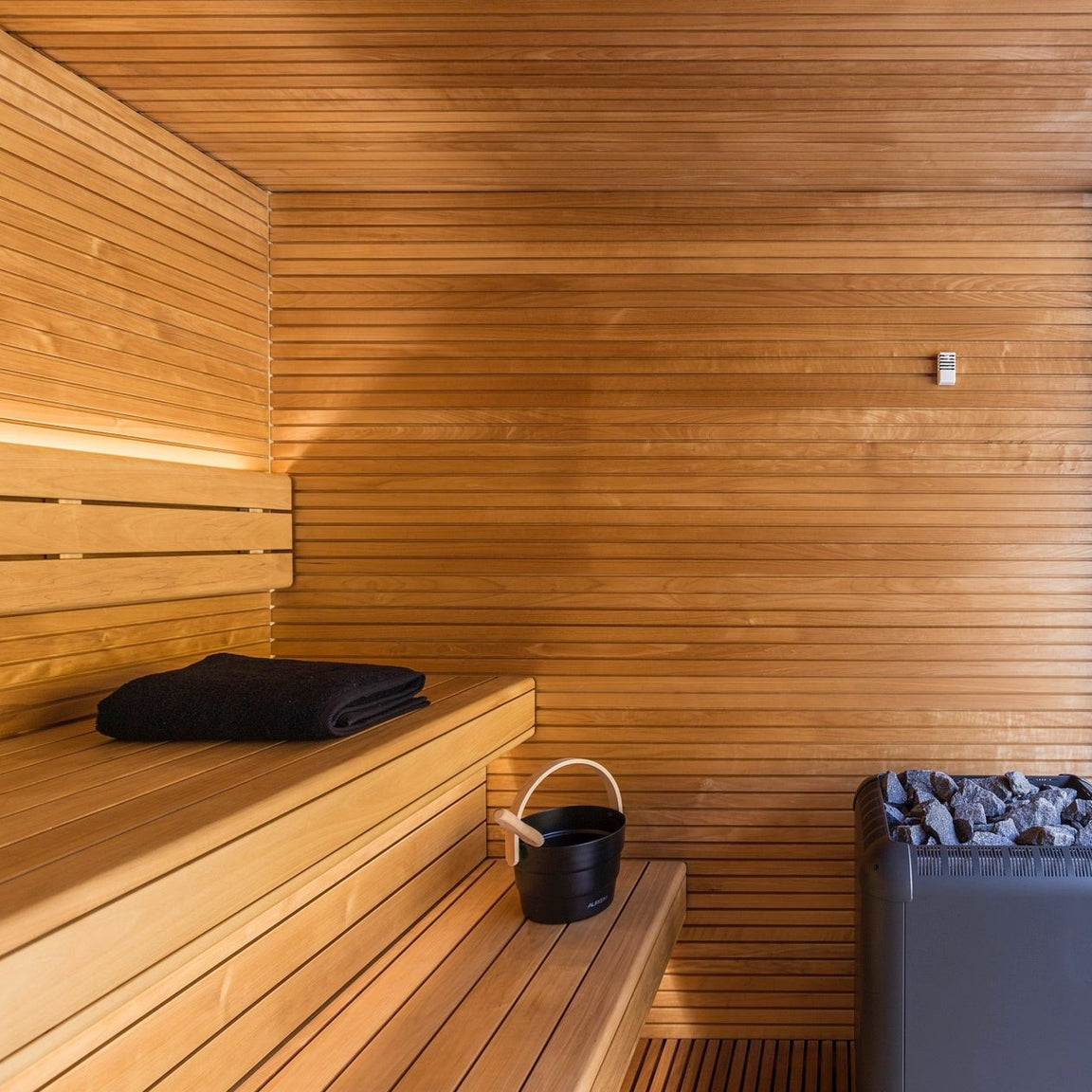 Auroom Sauna Auroom Natura Modern Outdoor Sauna with Changing Room