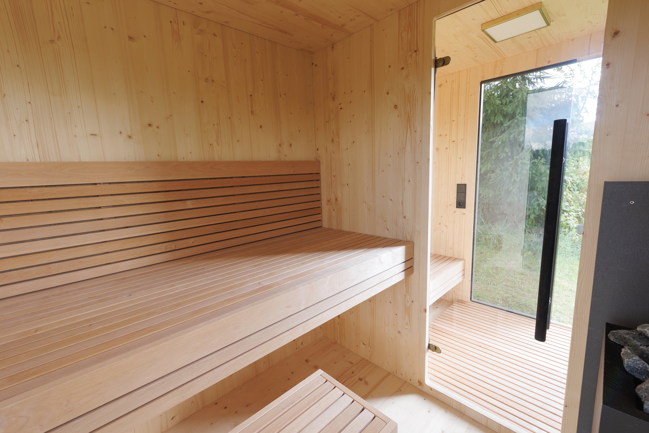 Genevas Sauna Genevas Zermatt Pre-Assembled Outdoor Sauna Cabin with Changeroom