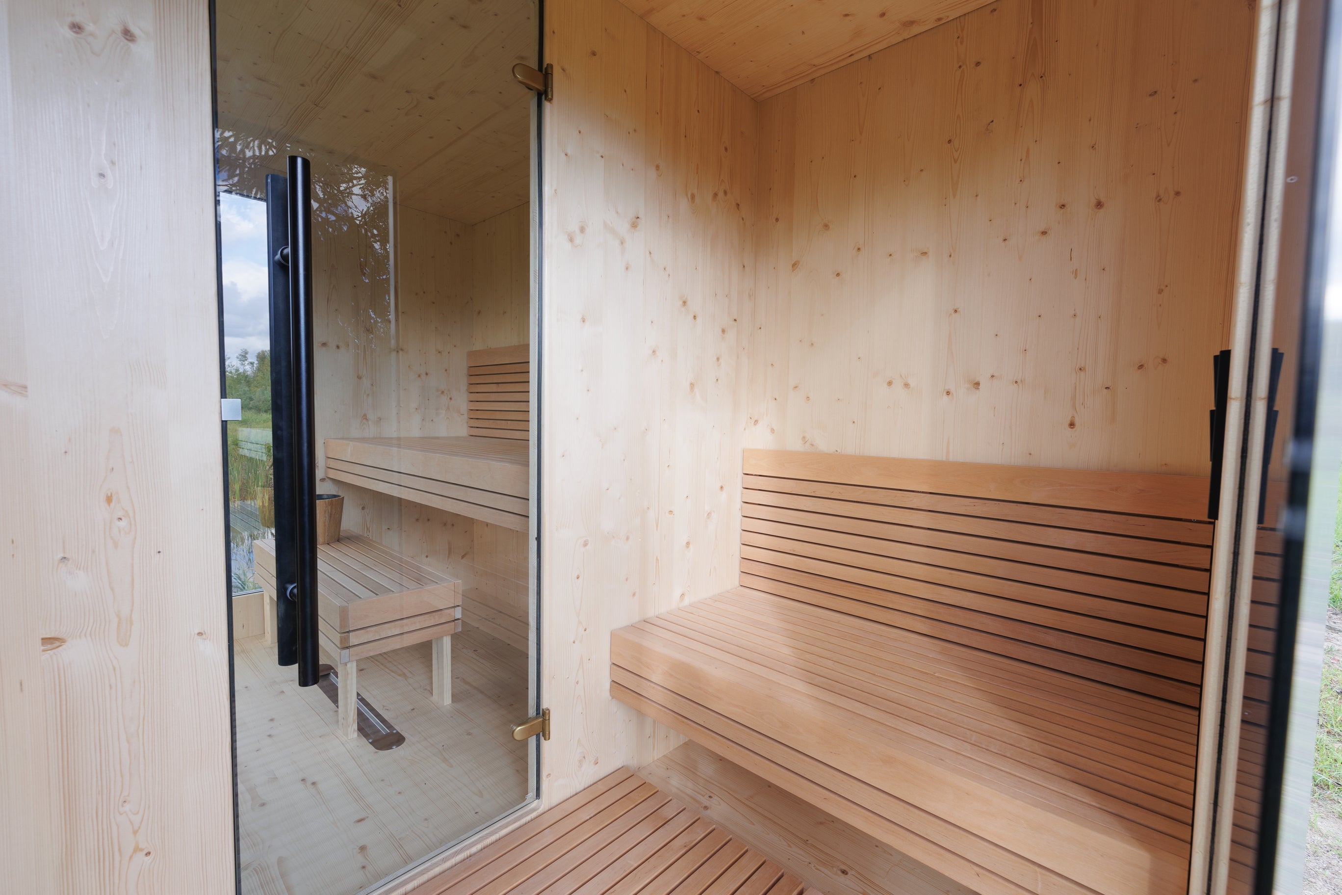 Genevas Sauna Genevas Zermatt Pre-Assembled Outdoor Sauna Cabin with Changeroom