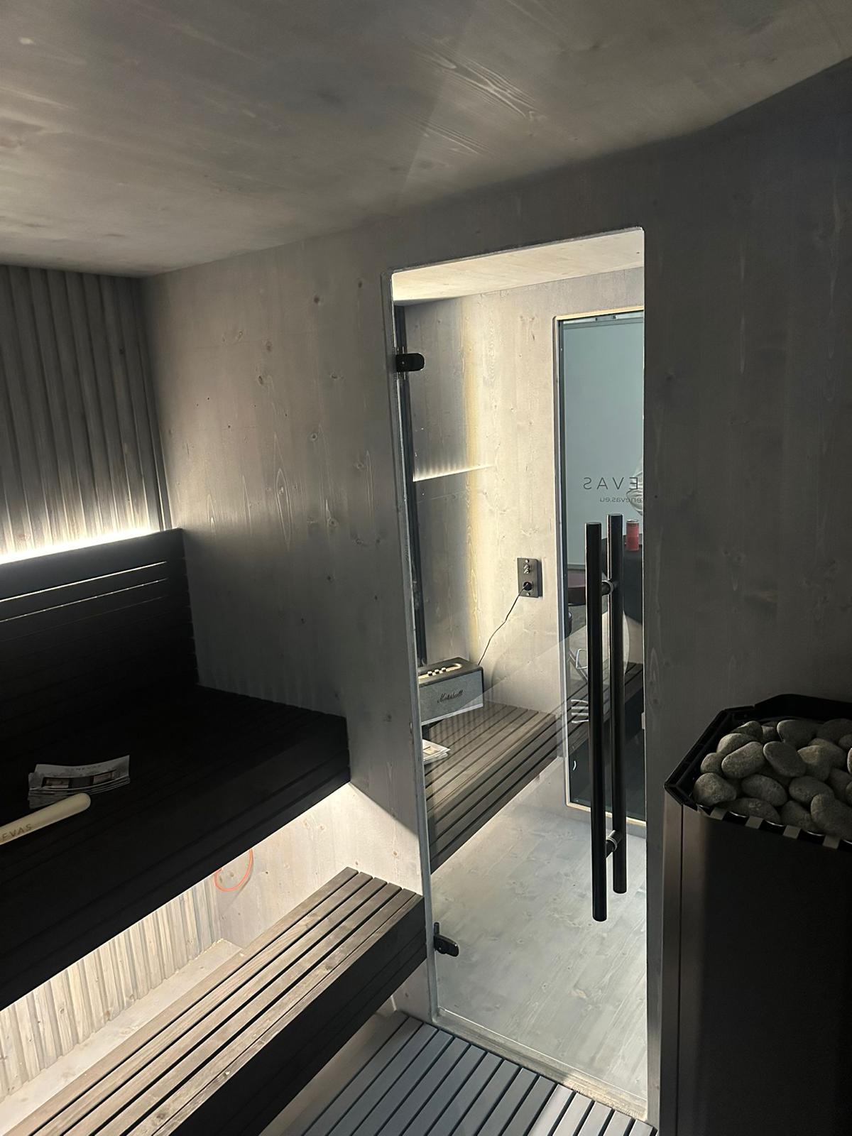 Genevas Sauna Genevas Zermatt Pre-Assembled Outdoor Sauna Cabin with Changeroom