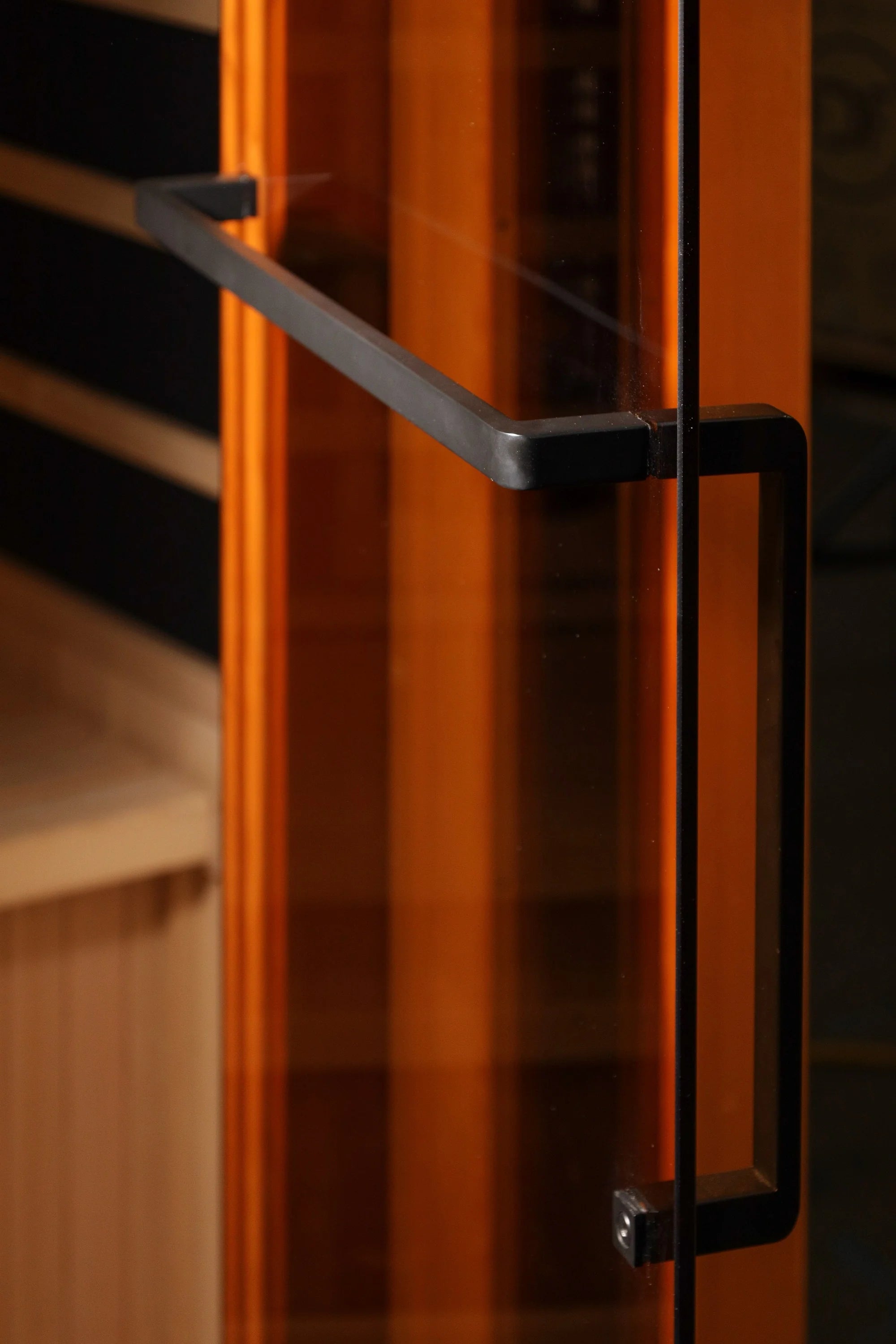 Golden Designs Sauna Golden Designs 1-2-Person 2025 Reserve Edition GDI-8010-03 Full Spectrum with Himalayan Salt Bar