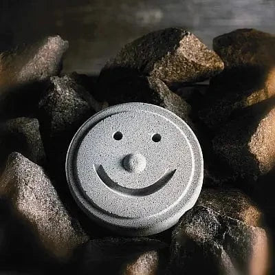 Hukka Hukka Saunaveijari Sauna Smiley Stone