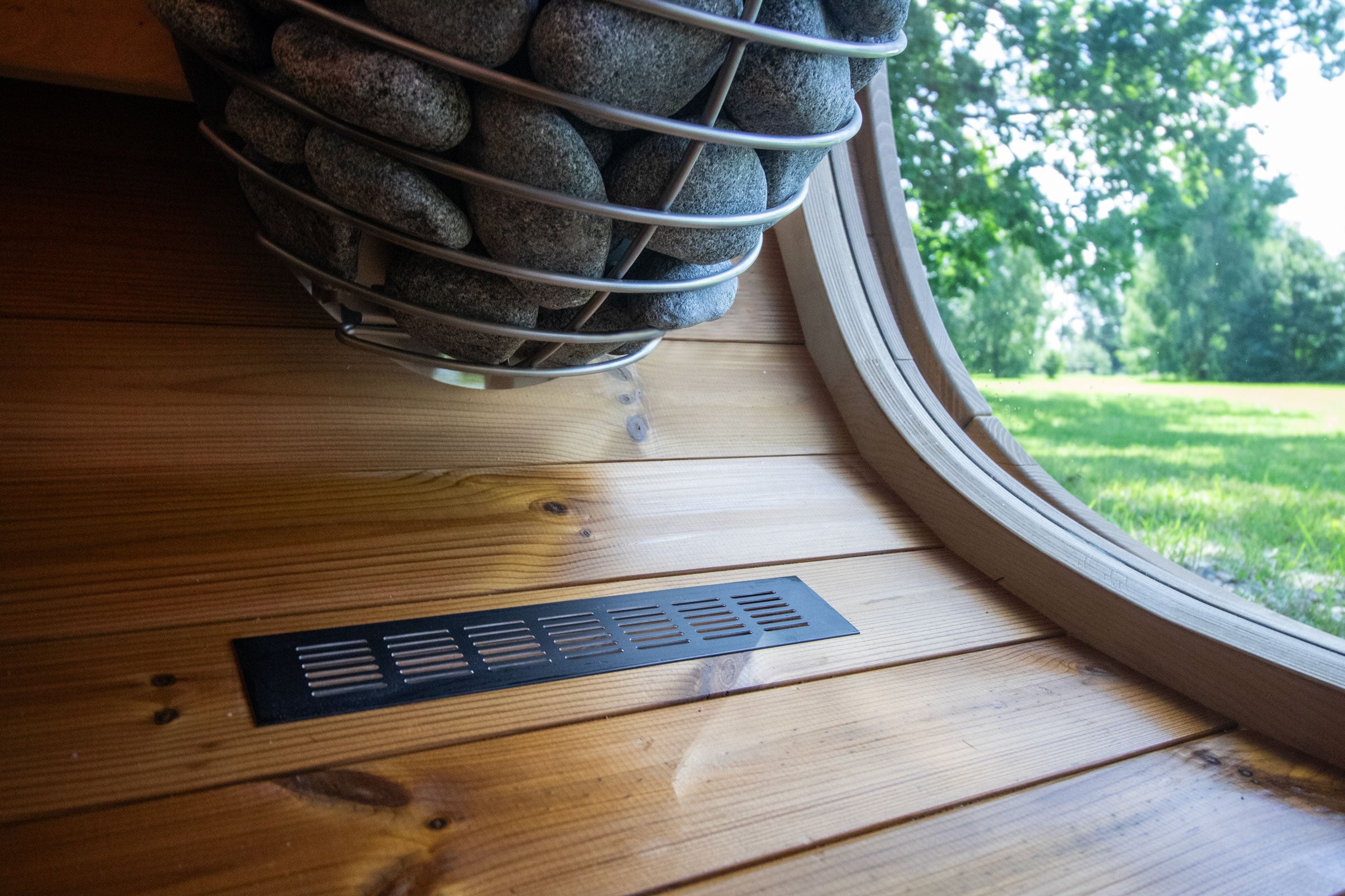 Leil Saunas Sauna Leil Black Cube Premium 4 Person Outdoor Sauna Kit