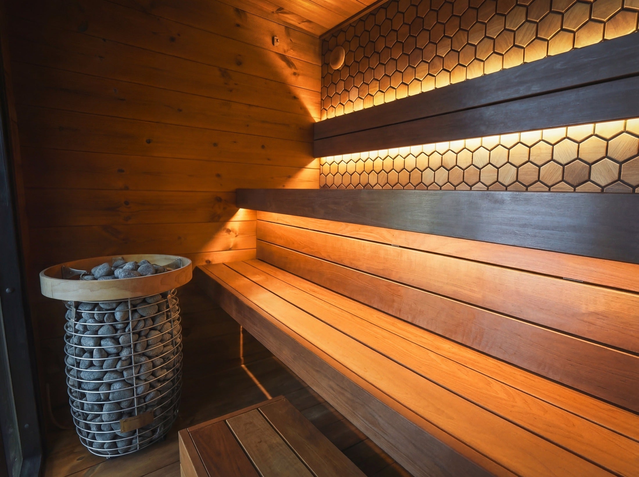 Leil Saunas Sauna Leil Viva 250 4 Person Outdoor Sauna Kit