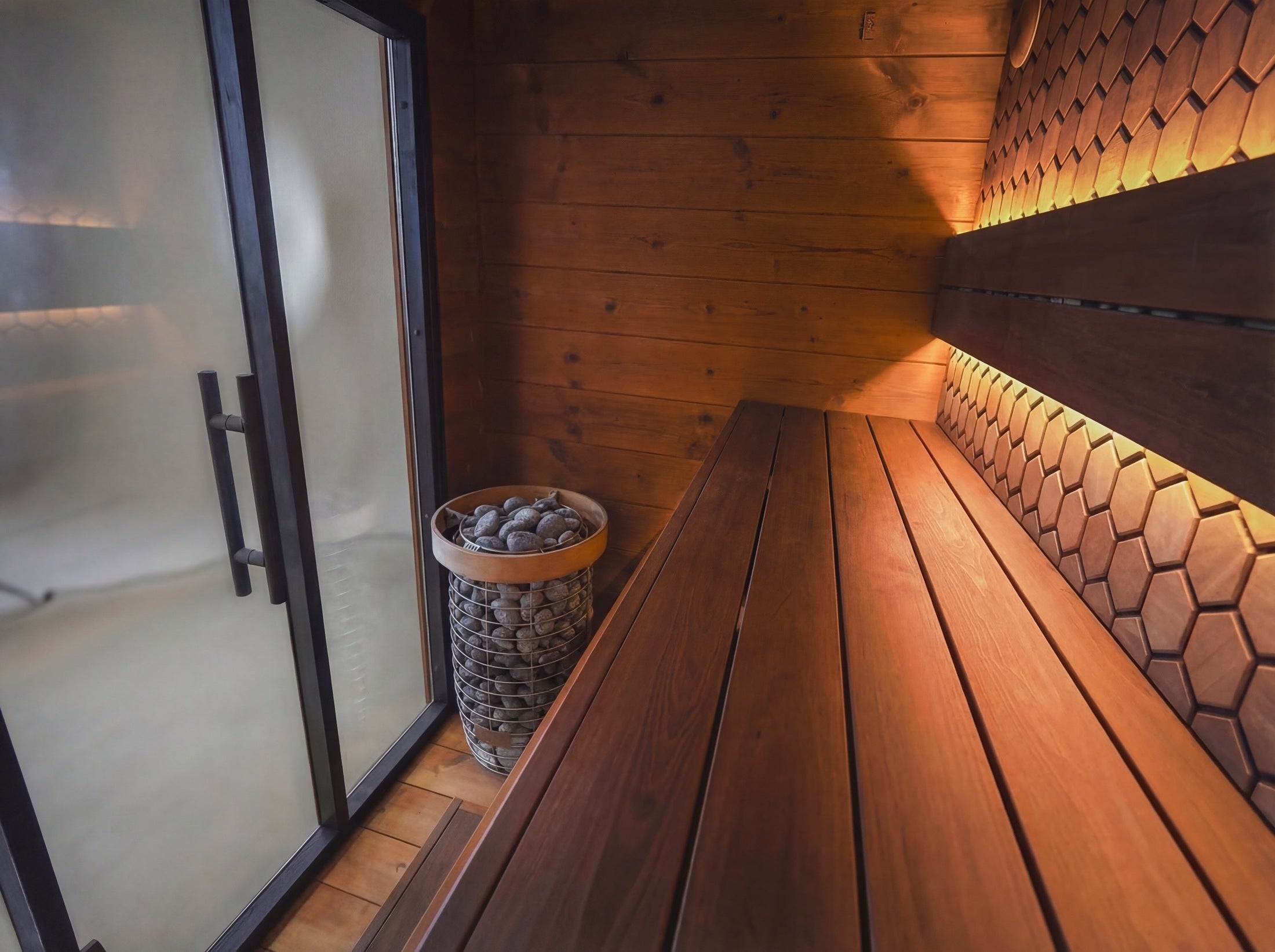 Leil Saunas Sauna Leil Viva 250 4 Person Outdoor Sauna Kit