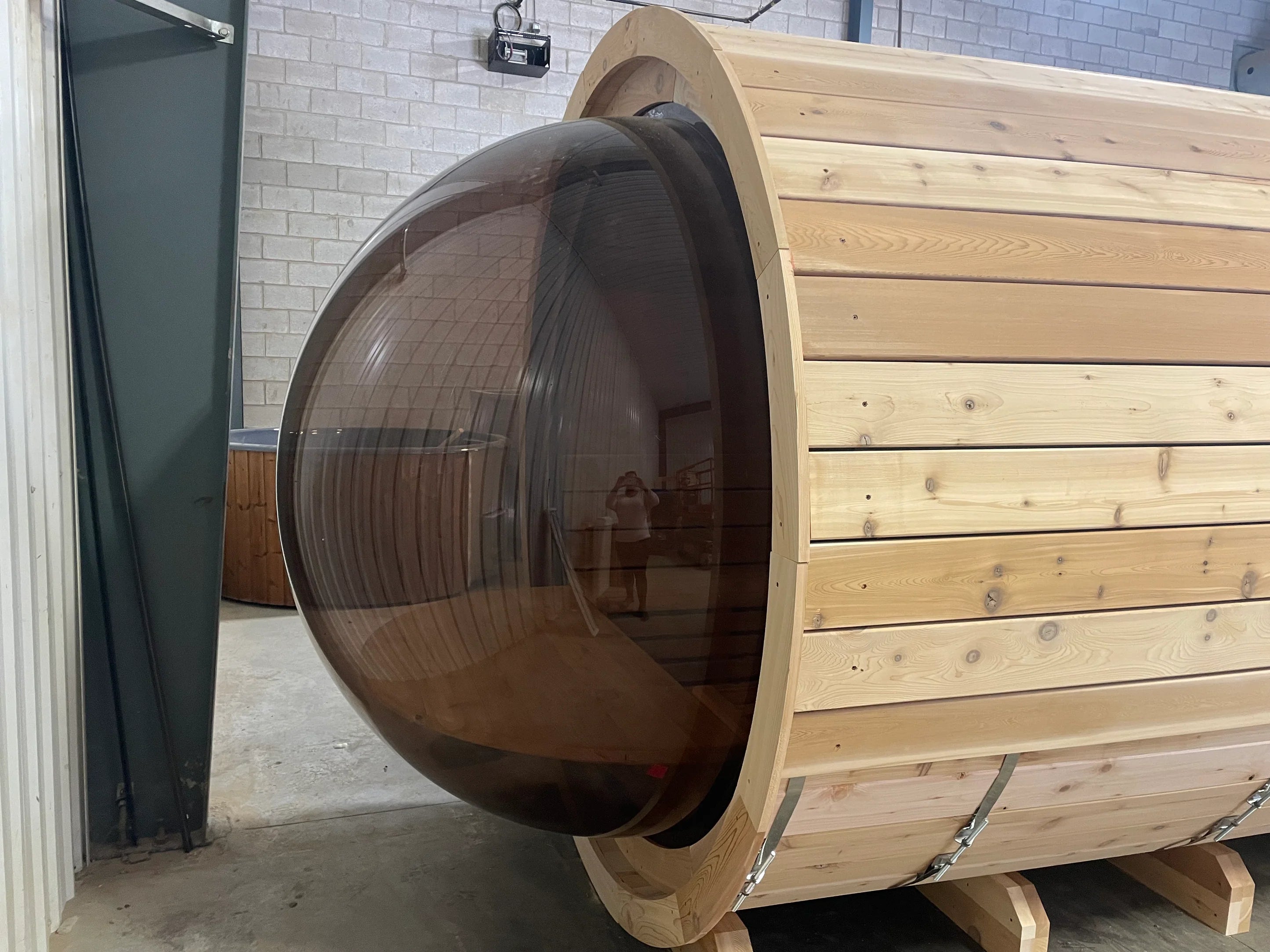 True North Saunas Sauna True North Panorama Barrel Outdoor Sauna